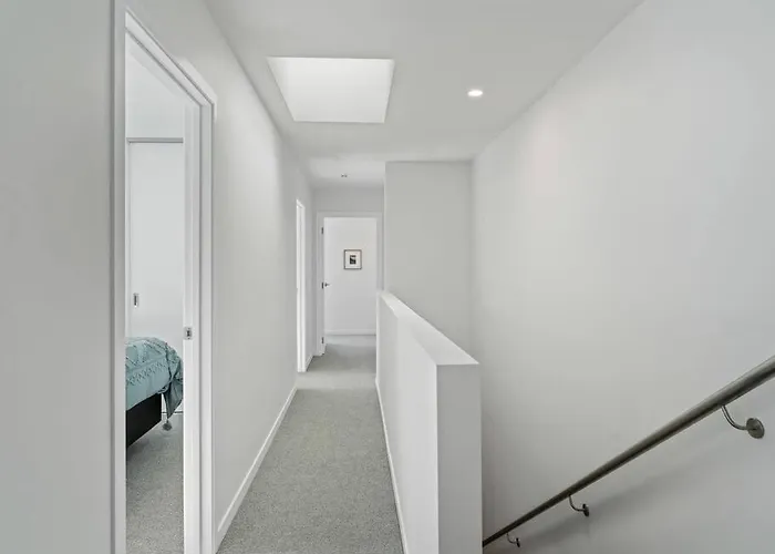 Parkside Views - *